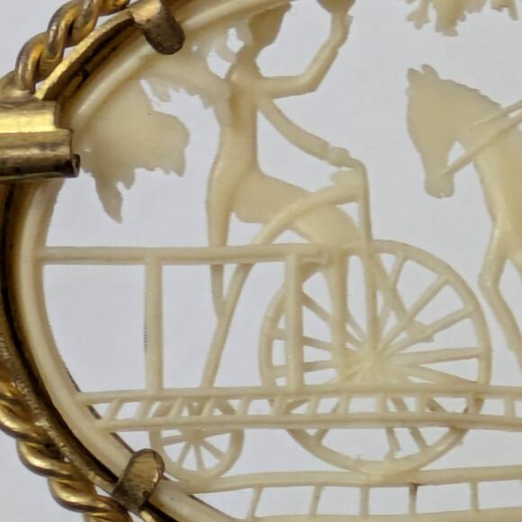 Vtg Depose France Carved Celluloid Brooch Horse & Bicycle Scene Gold Rope Frame - Picture 4 of 6